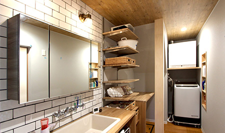 デザイン性を兼ね揃えたキッチン空間