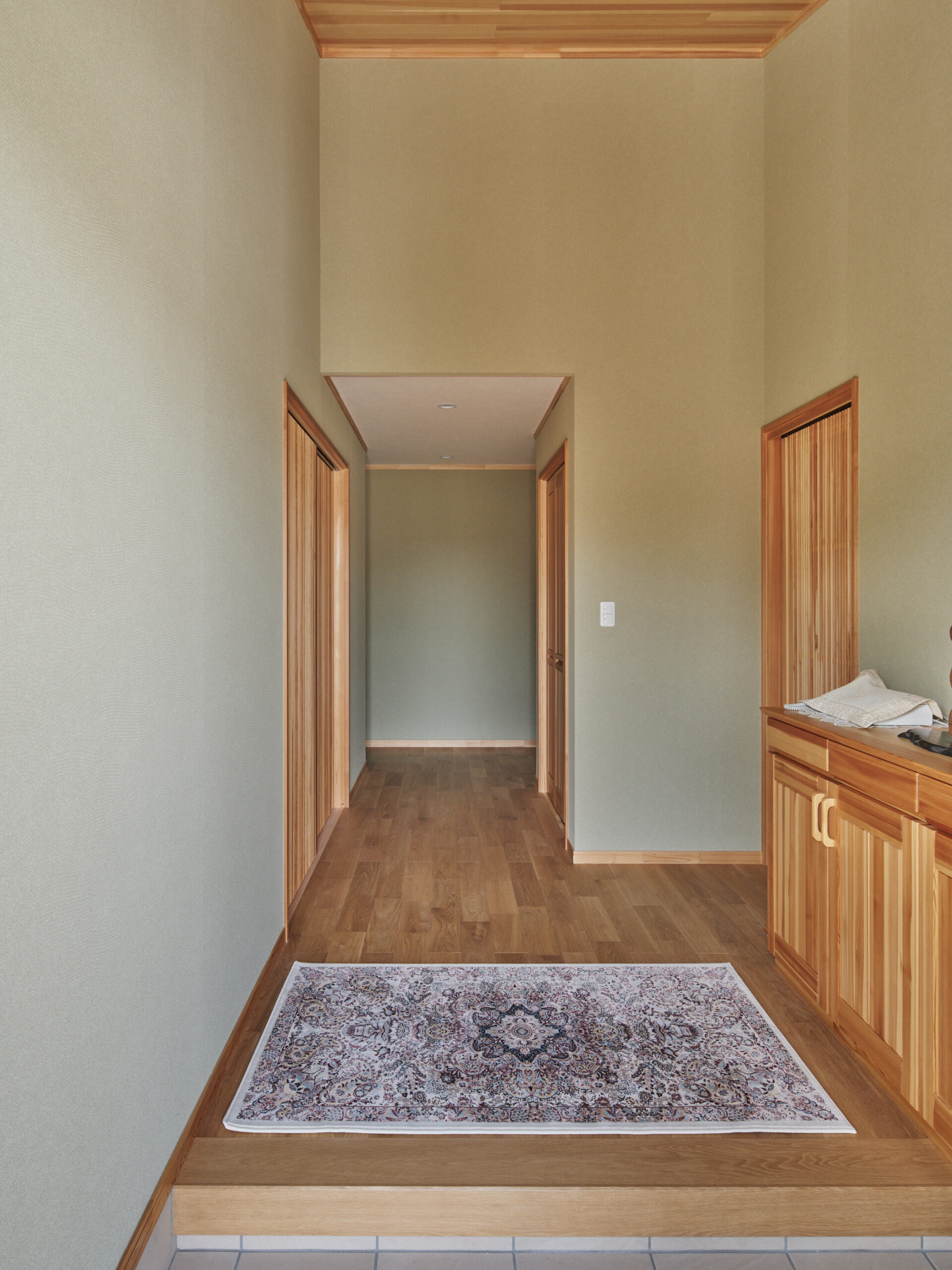 木の香に包まれる、和モダンな平屋暮らし